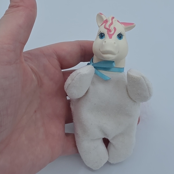 Vintage 1992 Hasbro Pony Surprise Replacement Baby White Pink Horse - Picture 3 of 5